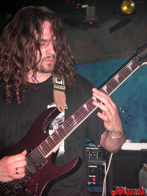 gal/ABSINTHEBOLIK/2006-06-04_-_Le_Klub/42.jpg