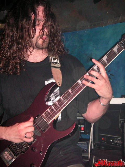gal/ABSINTHEBOLIK/2006-06-04_-_Le_Klub/47.jpg
