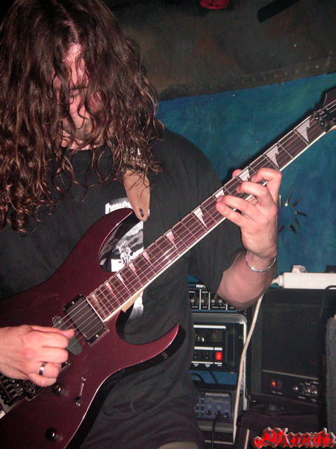 gal/ABSINTHEBOLIK/2006-06-04_-_Le_Klub/53.jpg