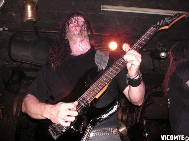 gal/ANTAEUS/2006-09-30_-_La_Locomotive/03.jpg
