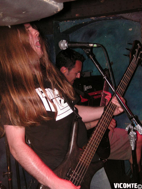 gal/ATARAXIE/2008-05-11_-_Le_Klub/09.jpg