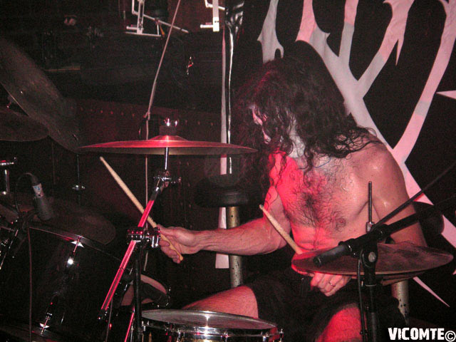 gal/BALROG/2006-09-23_-_La_Locomotive/06.jpg