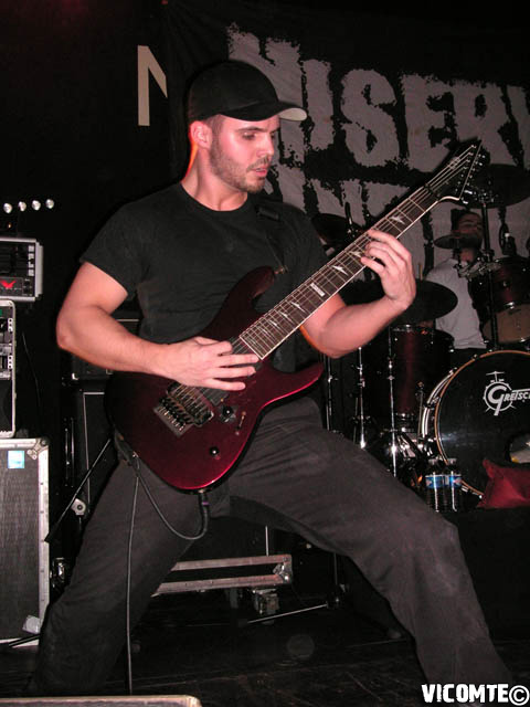 gal/BENEATH_THE_MASSACRE/2008-02-07_Nouveau_Casino/05.jpg