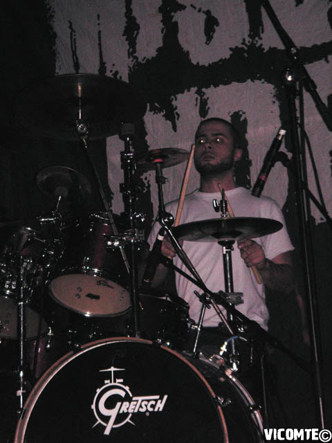 gal/BENEATH_THE_MASSACRE/2008-02-07_Nouveau_Casino/11.jpg