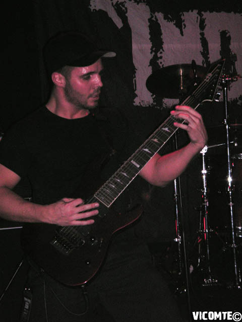 gal/BENEATH_THE_MASSACRE/2008-02-07_Nouveau_Casino/26.jpg