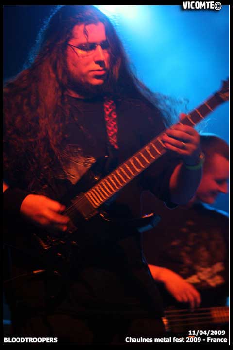 gal/BLOODTROOPERS/2009-04-11_-_Chaulnes_metal_fest_2009/37.jpg