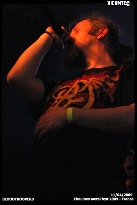 gal/BLOODTROOPERS/2009-04-11_-_Chaulnes_metal_fest_2009/39.jpg