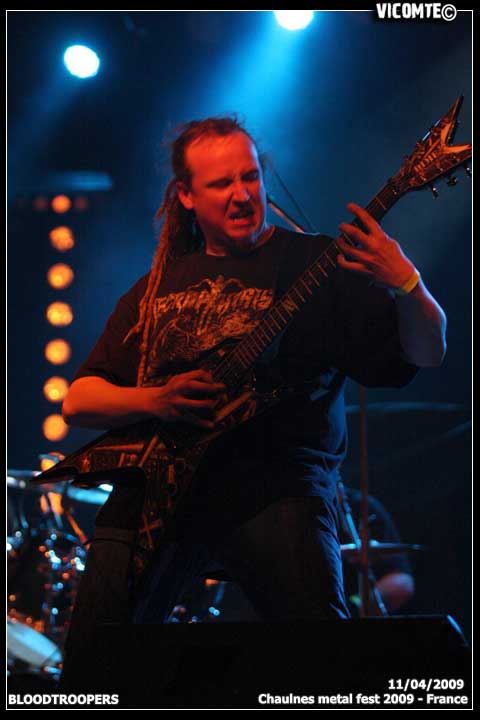gal/BLOODTROOPERS/2009-04-11_-_Chaulnes_metal_fest_2009/40.jpg