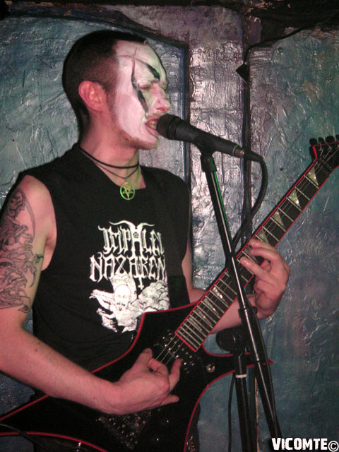 gal/CAEDEATH/2007-05-27_-_Le_Klub/04.jpg
