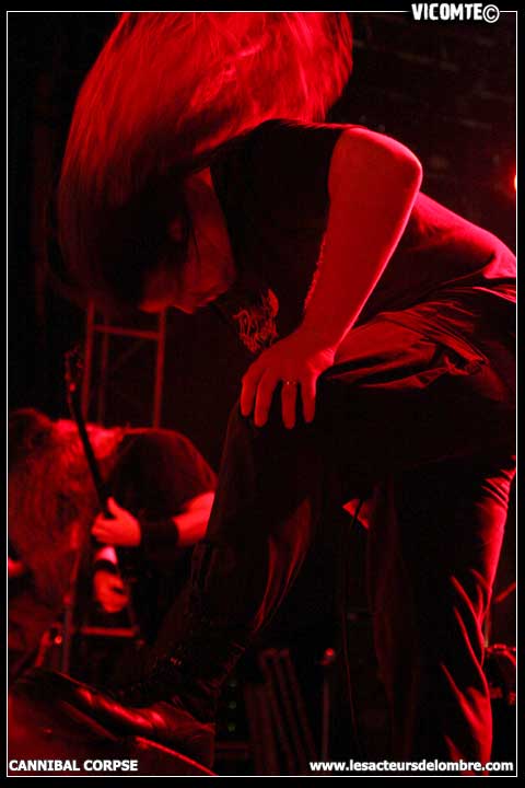 gal/CANNIBAL_CORPSE/2009-02-20_-_Elysee_Montmartre/19.jpg