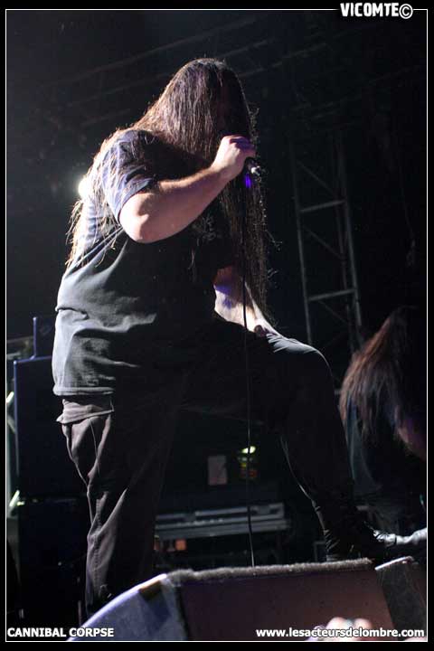 gal/CANNIBAL_CORPSE/2009-02-20_-_Elysee_Montmartre/21.jpg