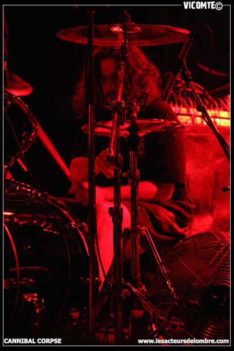 gal/CANNIBAL_CORPSE/2009-02-20_-_Elysee_Montmartre/30.jpg