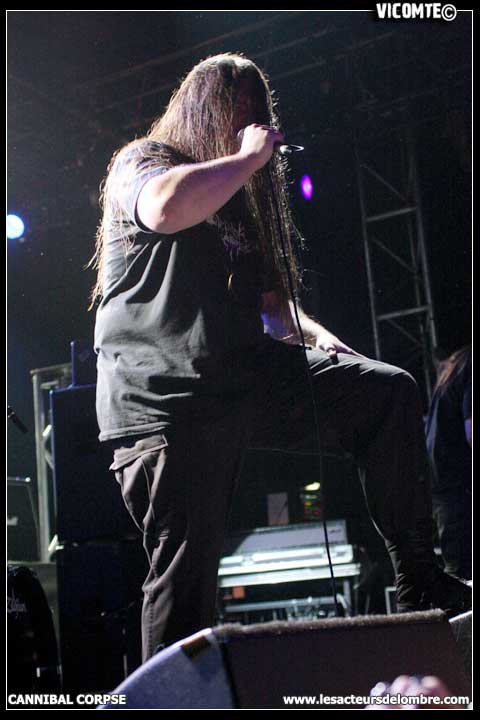 gal/CANNIBAL_CORPSE/2009-02-20_-_Elysee_Montmartre/33.jpg