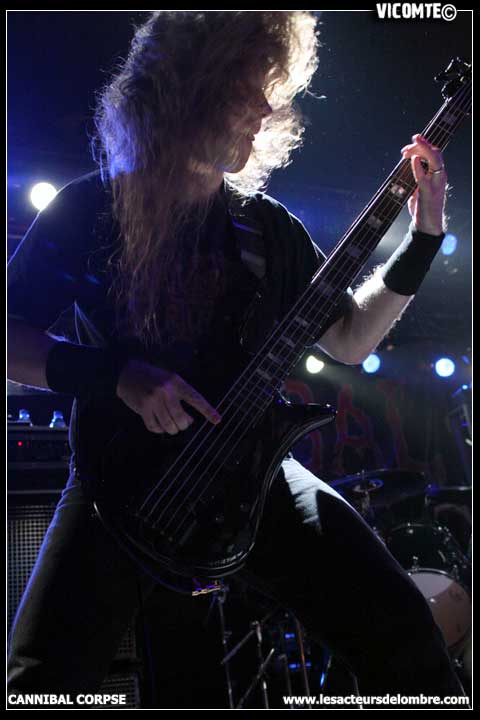 gal/CANNIBAL_CORPSE/2009-02-20_-_Elysee_Montmartre/34.jpg