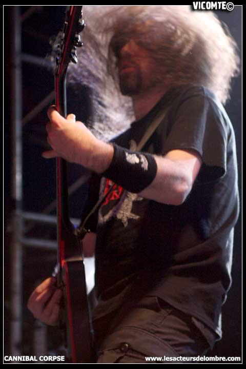 gal/CANNIBAL_CORPSE/2009-02-20_-_Elysee_Montmartre/35.jpg