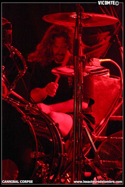 gal/CANNIBAL_CORPSE/2009-02-20_-_Elysee_Montmartre/53.jpg