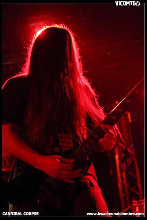gal/CANNIBAL_CORPSE/2009-02-20_-_Elysee_Montmartre/61.jpg