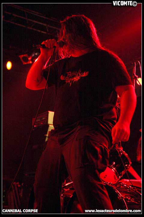 gal/CANNIBAL_CORPSE/2009-02-20_-_Elysee_Montmartre/69.jpg