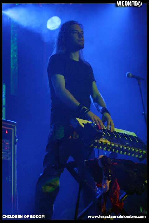 gal/CHILDREN_OF_BODOM/2009-02-20_-_Elysee_Montmartre/33.jpg