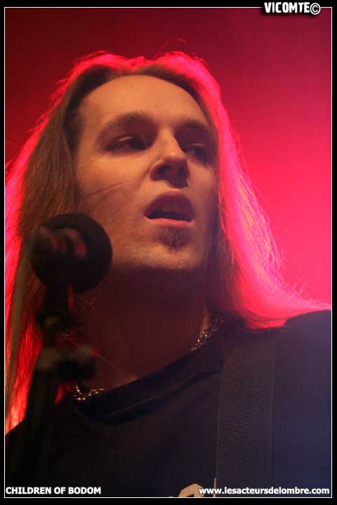gal/CHILDREN_OF_BODOM/2009-02-20_-_Elysee_Montmartre/53.jpg