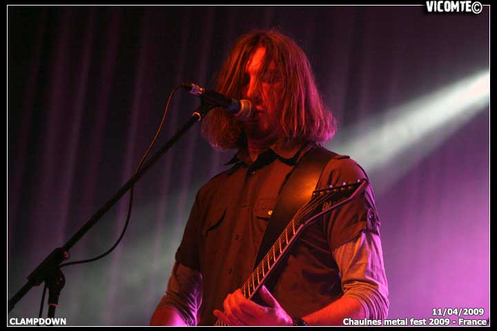 gal/CLAMPDOWN/2009-04-11_-_Chaulnes_metal_fest_2009/04.jpg