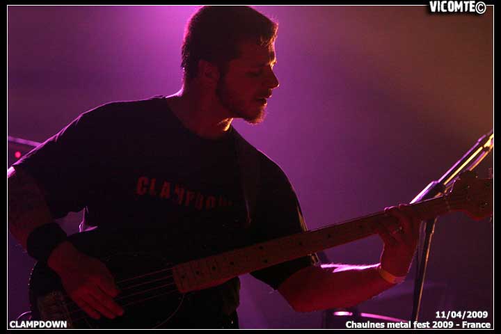 gal/CLAMPDOWN/2009-04-11_-_Chaulnes_metal_fest_2009/32.jpg