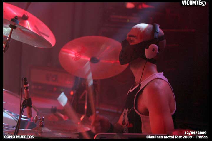 gal/COMO_MUERTOS/2009-04-12_-_Chaulnes_metal_fest_2009/33.jpg