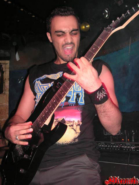 gal/CORROSIVE_ELEMENTS/2006-06-04_-_Le_Klub/04.jpg