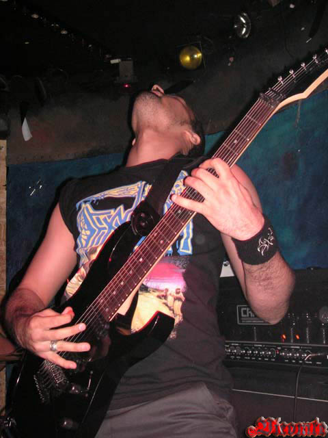 gal/CORROSIVE_ELEMENTS/2006-06-04_-_Le_Klub/18.jpg
