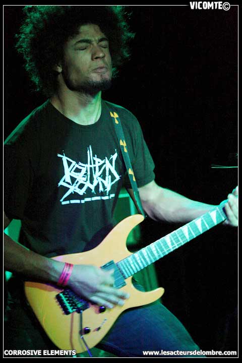 gal/CORROSIVE_ELEMENTS/2008-11-03_-_Scene_Bastille/45.jpg