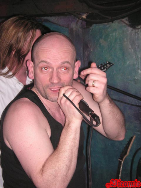 gal/COVERSLAVE/2006-03-12_-_Le_Klub/66.jpg