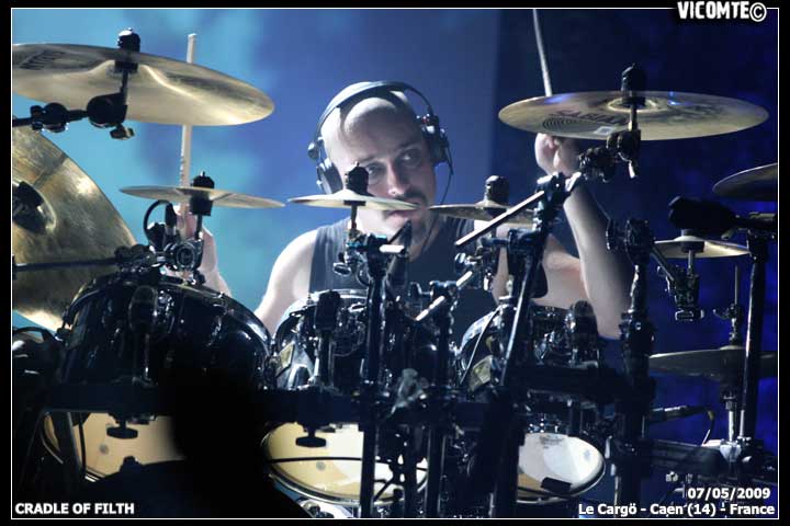 gal/CRADLE_OF_FILTH/2009-05-07_-_Cargo/11.jpg