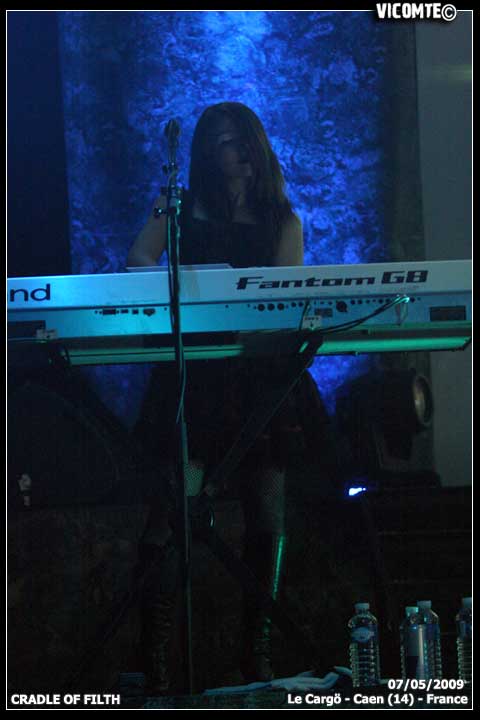 gal/CRADLE_OF_FILTH/2009-05-07_-_Cargo/14.jpg
