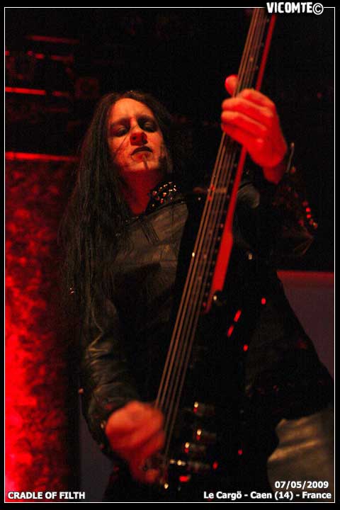 gal/CRADLE_OF_FILTH/2009-05-07_-_Cargo/25.jpg
