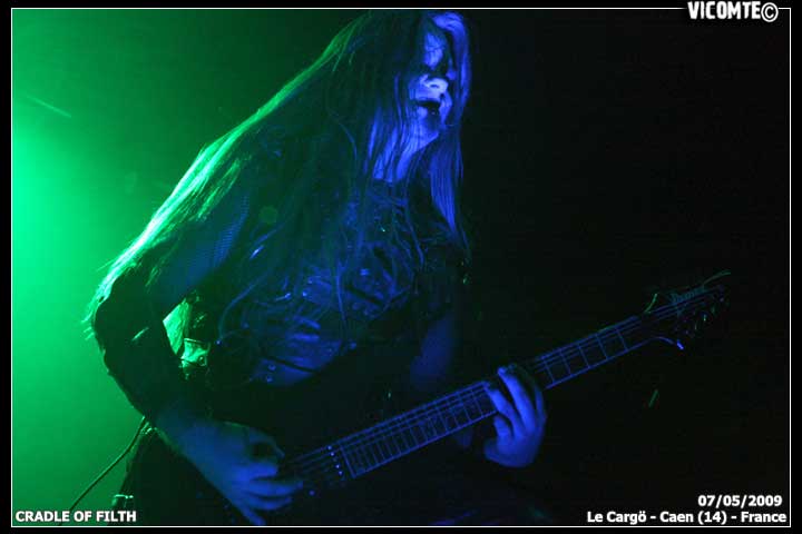 gal/CRADLE_OF_FILTH/2009-05-07_-_Cargo/33.jpg