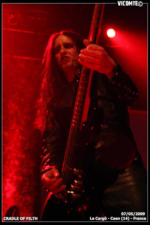 gal/CRADLE_OF_FILTH/2009-05-07_-_Cargo/77.jpg
