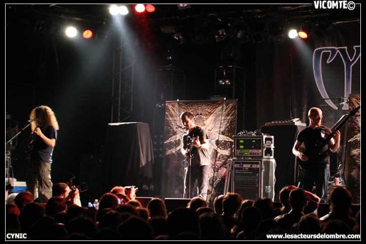 gal/CYNIC/2008-11-27_-_Elysee_Montmartre/05.jpg