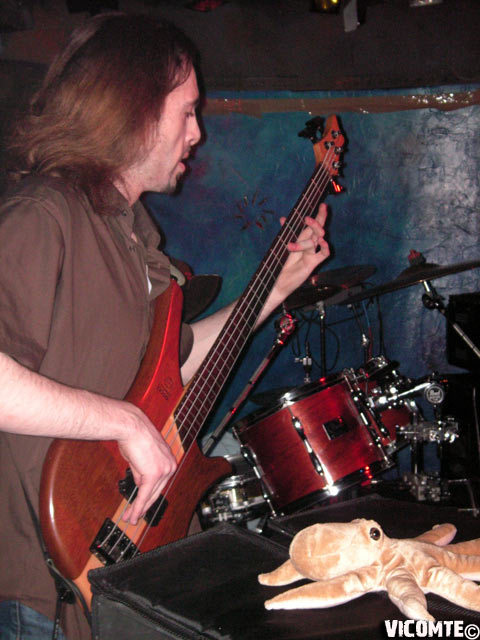 gal/DECOHERENCE/2006-05-14_-_Le_Klub/07.jpg