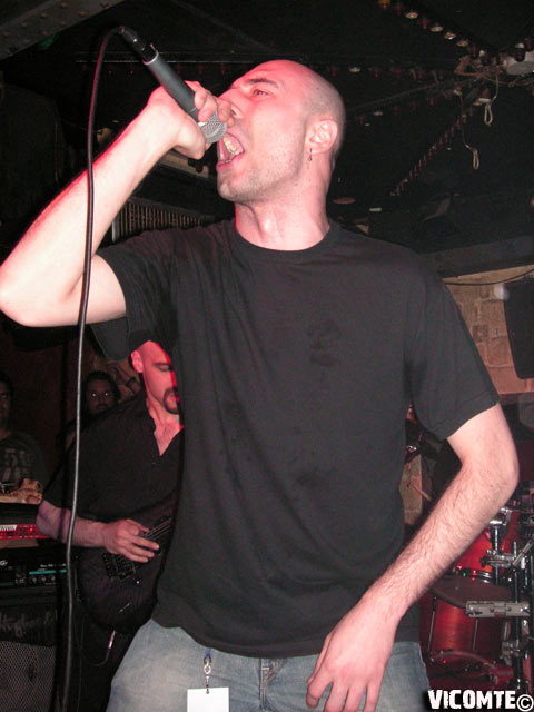 gal/DECOHERENCE/2006-05-14_-_Le_Klub/09.jpg