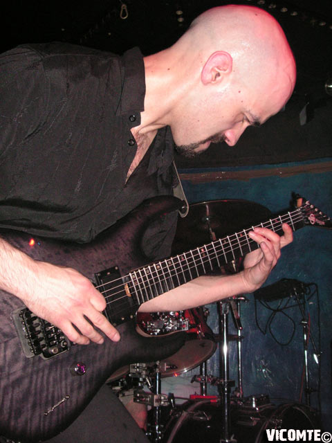gal/DECOHERENCE/2006-05-14_-_Le_Klub/31.jpg