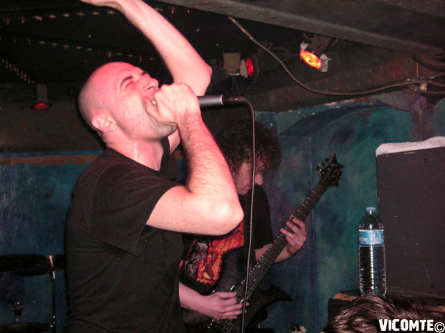gal/DECOHERENCE/2006-05-14_-_Le_Klub/32.jpg