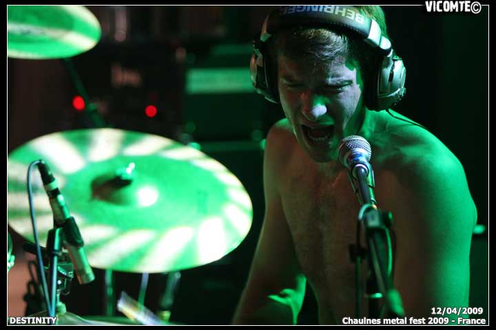 gal/DESTINITY/2009-04-12_-_Chaulnes_metal_fest_2009/24.jpg
