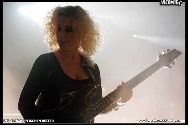 gal/DIE_APOKALYPTISCHEN_REITER/2008-12-07_-_Forum/62.jpg