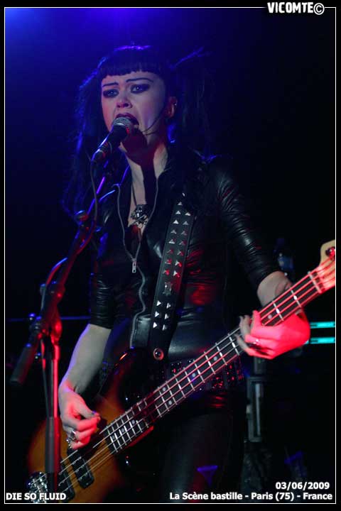 gal/DIE_SO_FLUID/2009-06-03_-_Scene_bastille/51.jpg