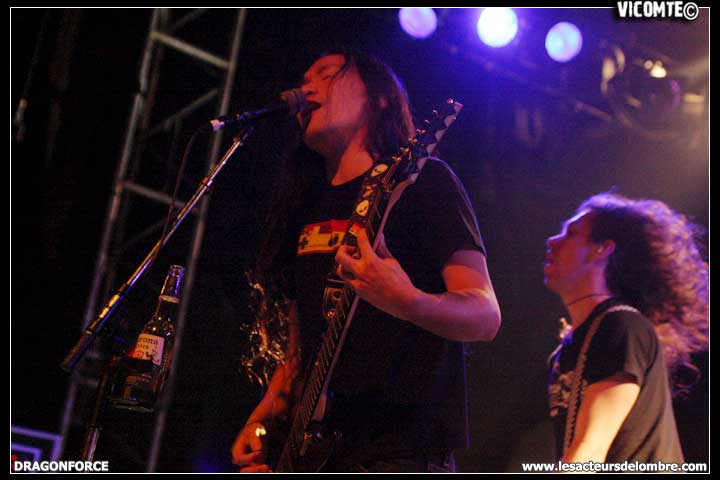 gal/DRAGONFORCE/2009-01-31_-_Elysee_montmartre/19.jpg