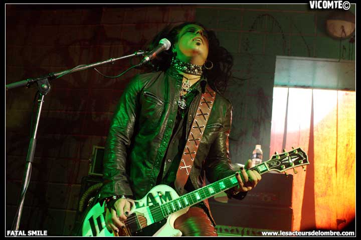 gal/FATAL_SMILE/2009-02-18_-_Elysee_montmartre/53.jpg