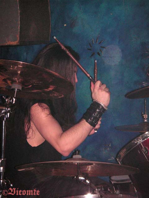 gal/FOLGE_DEM_WIND/2006-01-29_-_Le_Klub/03.jpg
