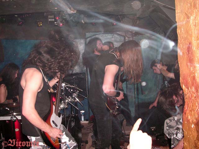 gal/FOLGE_DEM_WIND/2006-01-29_-_Le_Klub/14.jpg