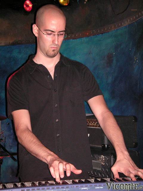gal/FOREST_OF_SOULS/2006-07-23_-_Le_Klub/45.jpg