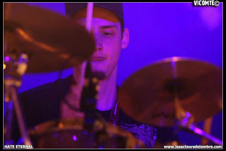 gal/HATE_ETERNAL/2009-01-26_-_Nouveau_casino/24.jpg